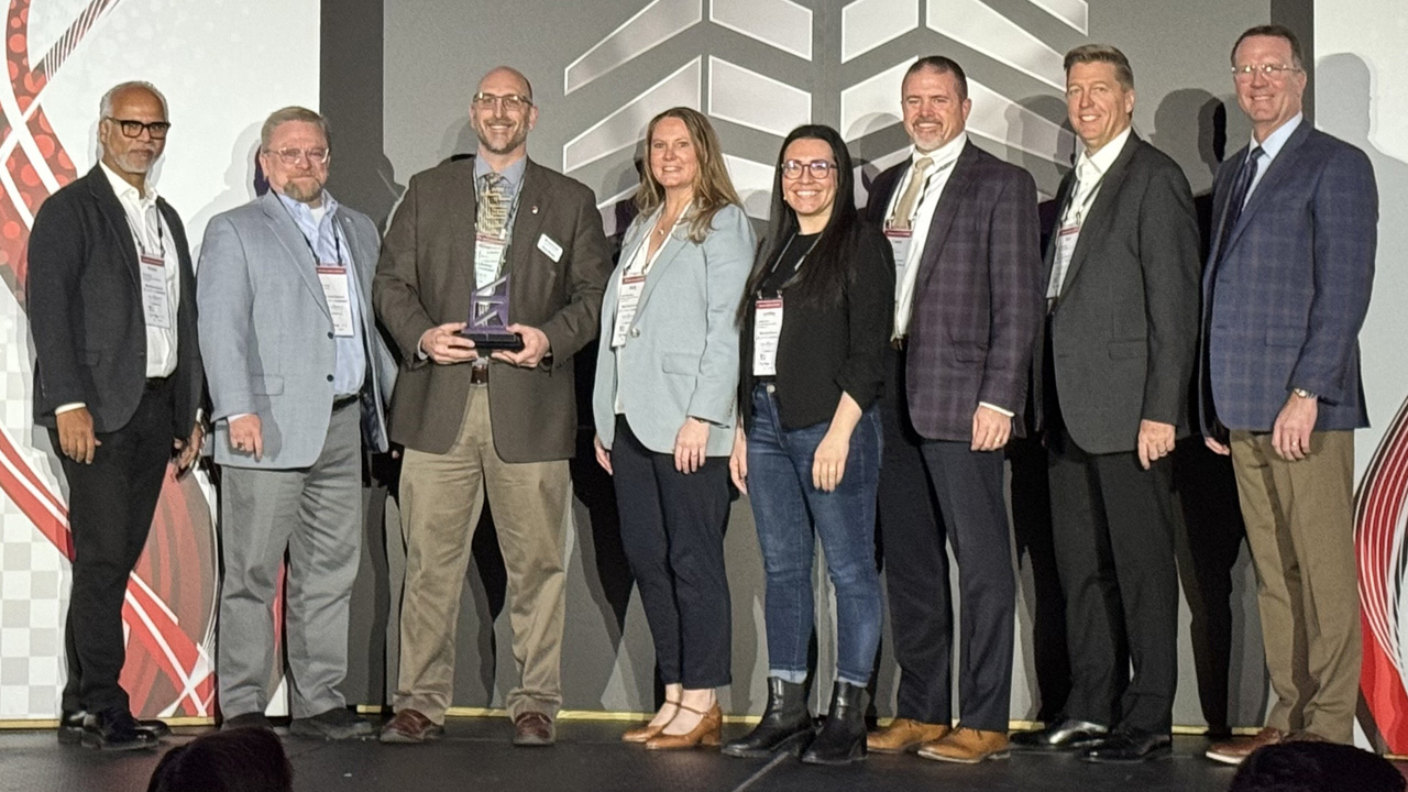 Graham Construction receives the 2024 Masters Award at the MBI Masters Award Luncheon.